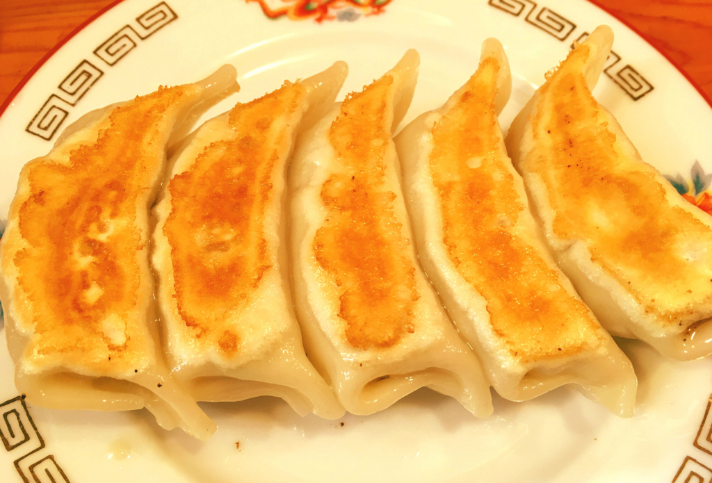 神楽坂飯店ジャンボ餃子チャレンジ 制限時間60分大食いチャレンジチャレンジメニューデカ盛りデカ盛りチャレンジデカ盛りグルメ餃子ジャンボ餃子飯田橋グルメ飯田橋神楽坂飯店