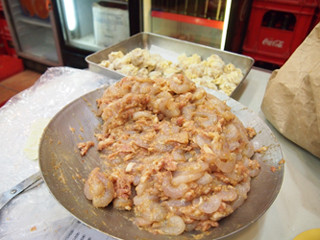 Amazon.co.jp: 寿桃牌ノンフライ港式爽麺生麺皇アルカリ水面竹升麺雲呑麺湯麺焼そばインスタントラーメン1440g : 食品・飲料・お酒