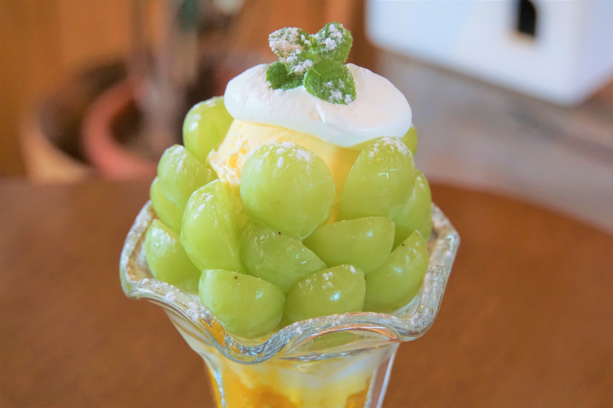 人吉のホテル併設カフェの絶品シャインマスカットパフェ✨