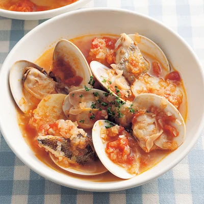 トマト缶で簡単！本格ブイヤベースのレシピ。魚介の旨味を贅沢に味わおう