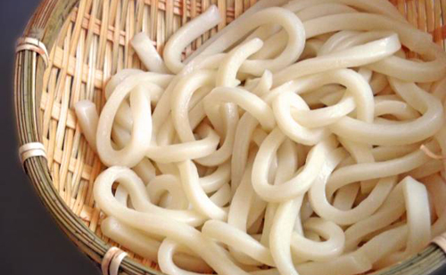 至急お願いします消費期限が１日すぎた、ゆでうどんは食べれますか？ -- Yahoo!知恵袋