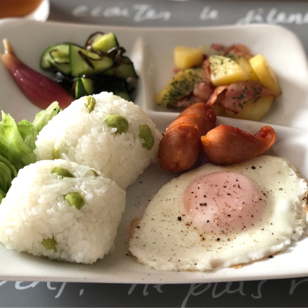 朝からしっかり娘のワンプレートごはん。ダイソーバンブープレートで子どもが嬉しい朝ごはんレシピ！ゆうき酒場