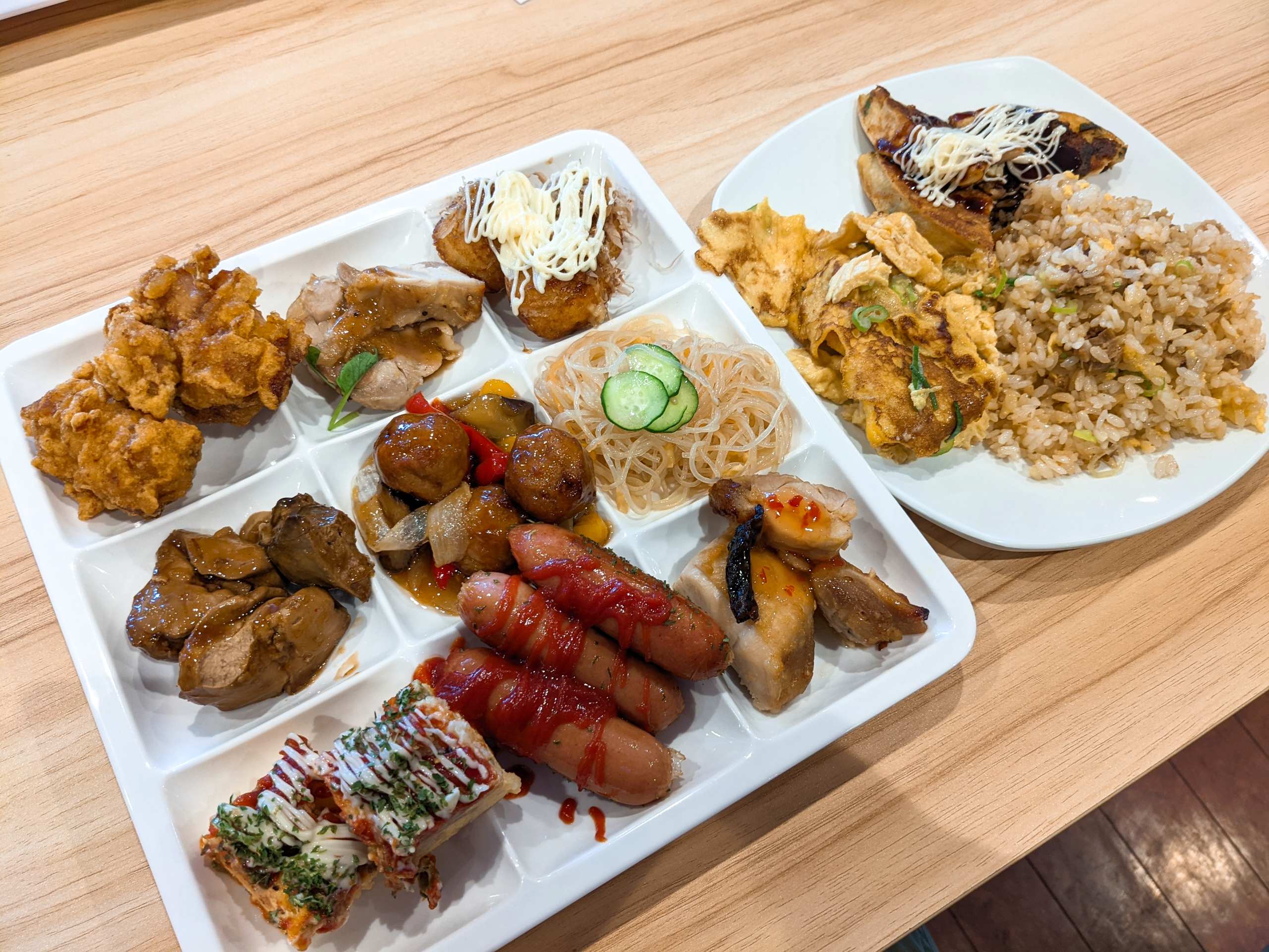 神戸クックワールドビュッフェ 伊勢崎店 - 駒形 ビュッフェ食べログ