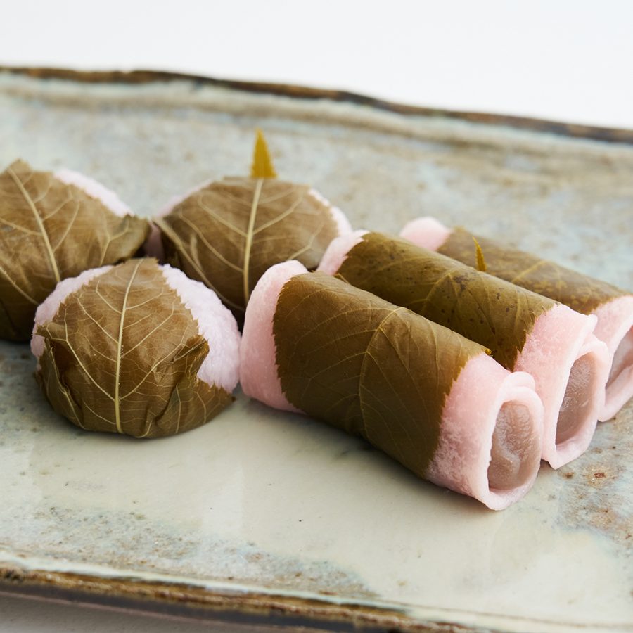 関西風VS関東風の桜餅対決！桜スイーツフェアが期間限定で開催食べログマガジン