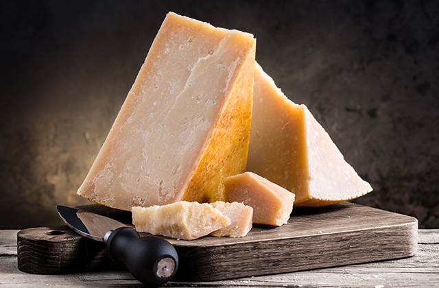 パルミジャーノ レジャーノDOP 24ヶ月以上熟成世界のチーズ専門店オーダーチーズ