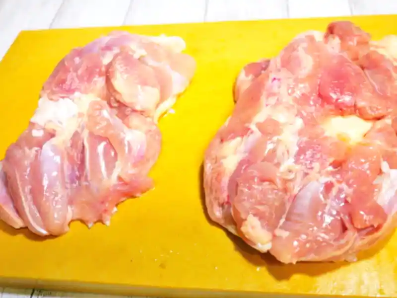 業務スーパー 100gあたり40円以下！激安の「若どりもも肉 2kg」は使い切り可能！？ - くふう トクバイニュース