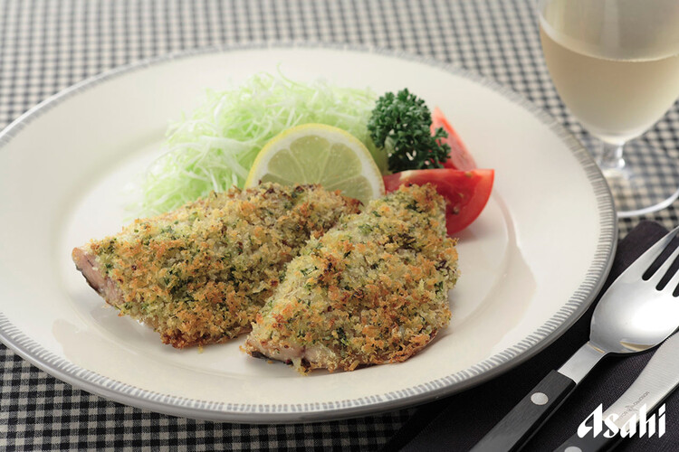 表面サクサク、中はしっとり！「アジの香草パン粉焼き」レシピ料理通信生産者、料理人、食べる人を結ぶ