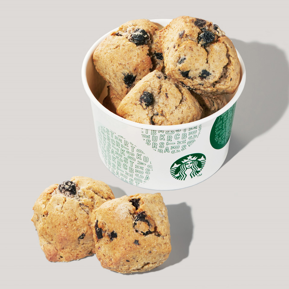 スターバックスから「ブルーベリー ベーグルサンド」「きのこのキーマカレー ホットトルティーヤ」が新登場します -新商品・新発売情報 進撃のグルメ