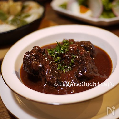 タスマニアビーフすね肉の本格ビーフシチュ