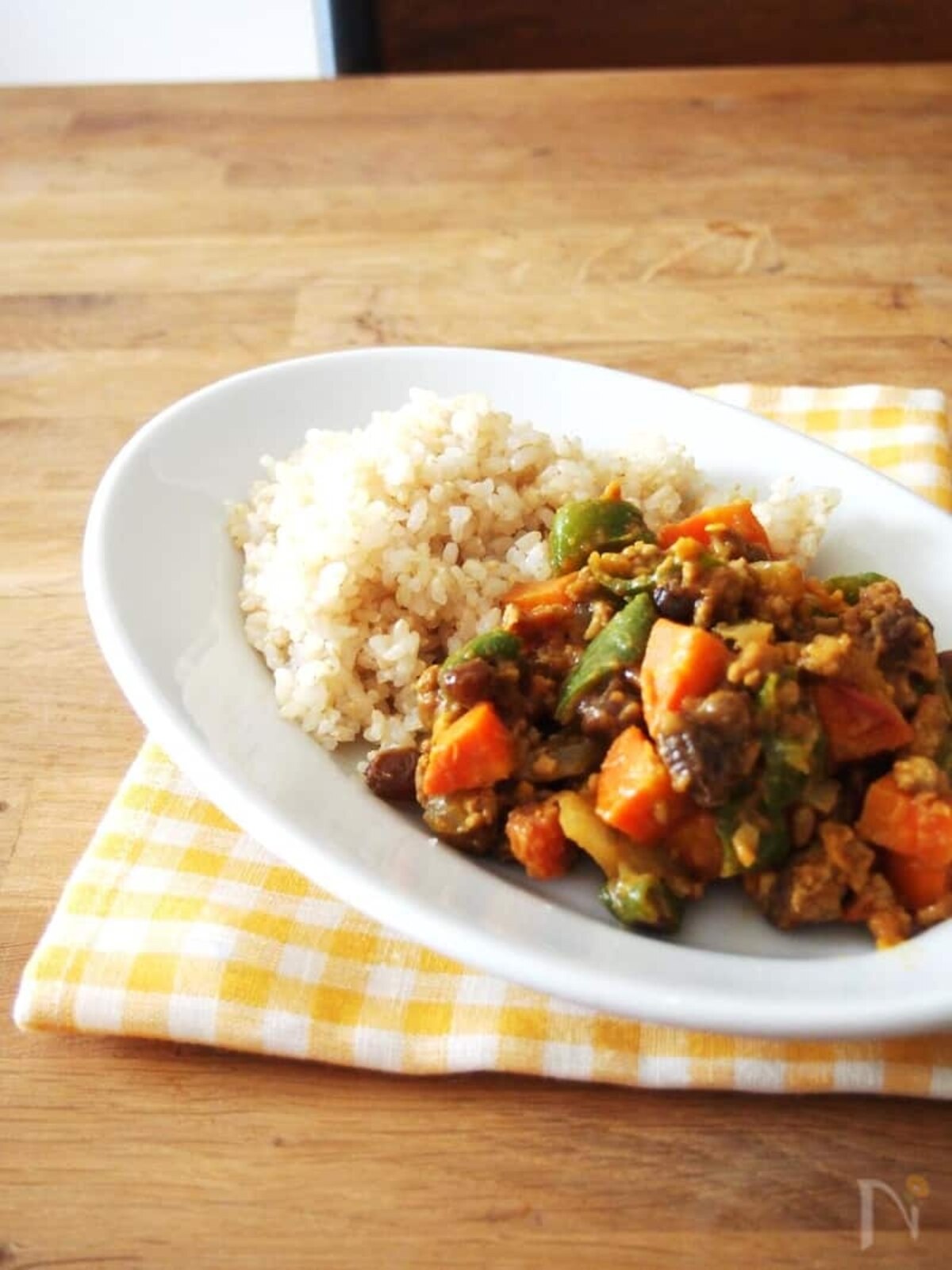 材料少なくお手軽に♪ ドライカレーに合う献立レシピ15選 - macaroni