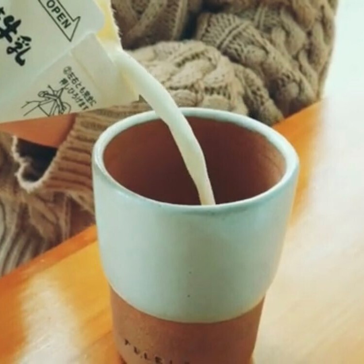 新潟直送計画 やすだ愛情牛乳と牛乳専用カップ「PULELA」のセット – 株式会社 神田酪農