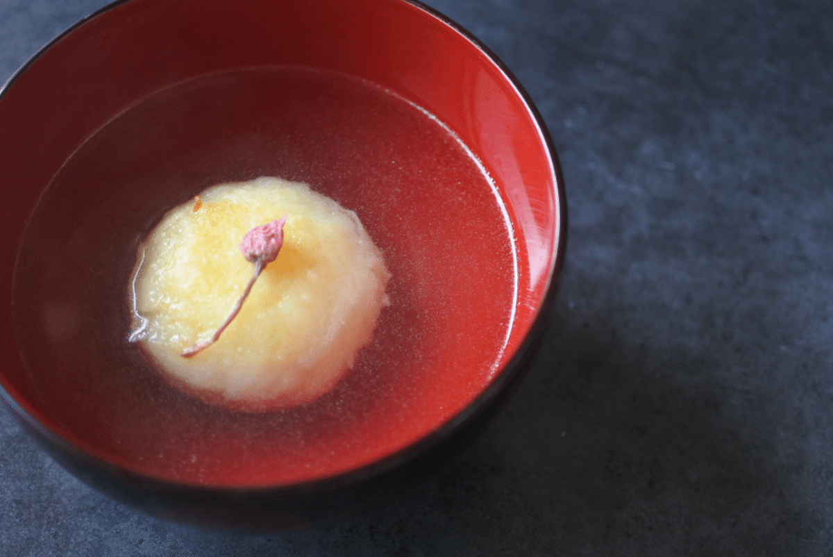 健康メニュー旬の食材をあしらい、四季を感じる「お吸い物」世田谷自然食品