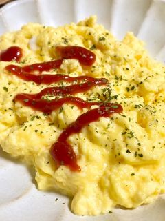 ふわとろなスクランブルエッグが入った人気爆発店のトーストを家で作る mana- エキスパート - Yahoo!ニュース