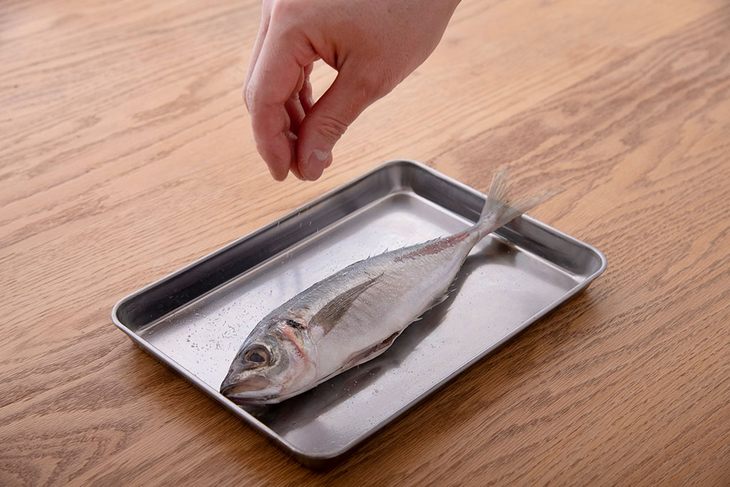 鮭の焼き方――フライパンでOK！塩鮭・生鮭をおいしく仕上げるコツ