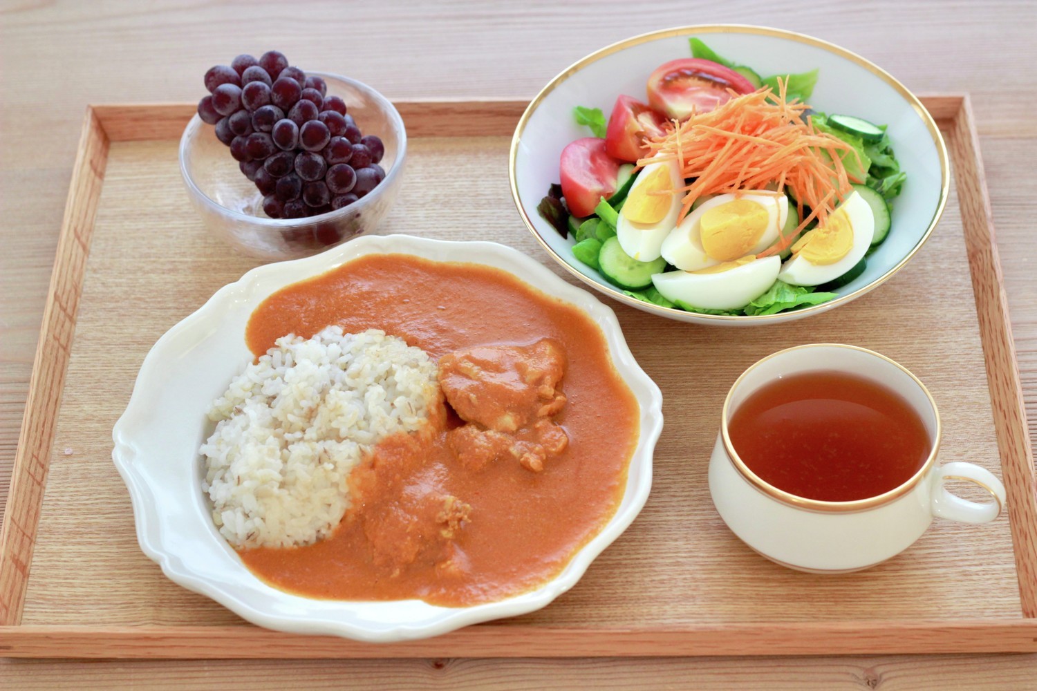 絶品！カレーの献立集海老・グリーン・ドライカレーの作り方