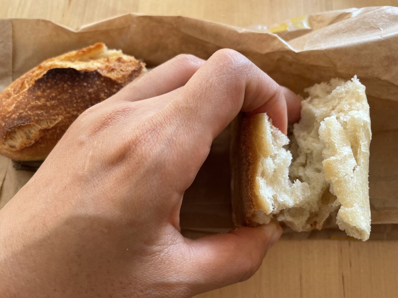 バゲットをくり抜いて詰めるだけ！新しい食べ方スタッフドバゲットのレシピキナリノ