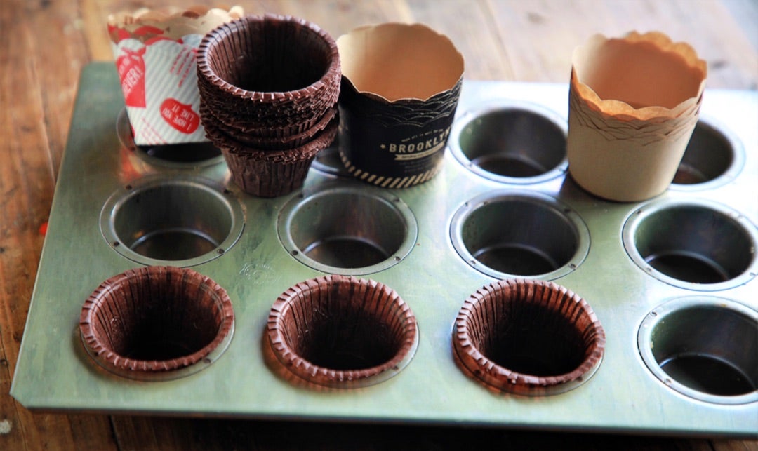 カップケーキ型 Ｍサイズ 底径5.4×高さ4cm5枚入100円ショップ 100円均一 100均一 100均: 100円雑貨&日用品卸-BABABA- 通販 - Yahoo!ショッピング