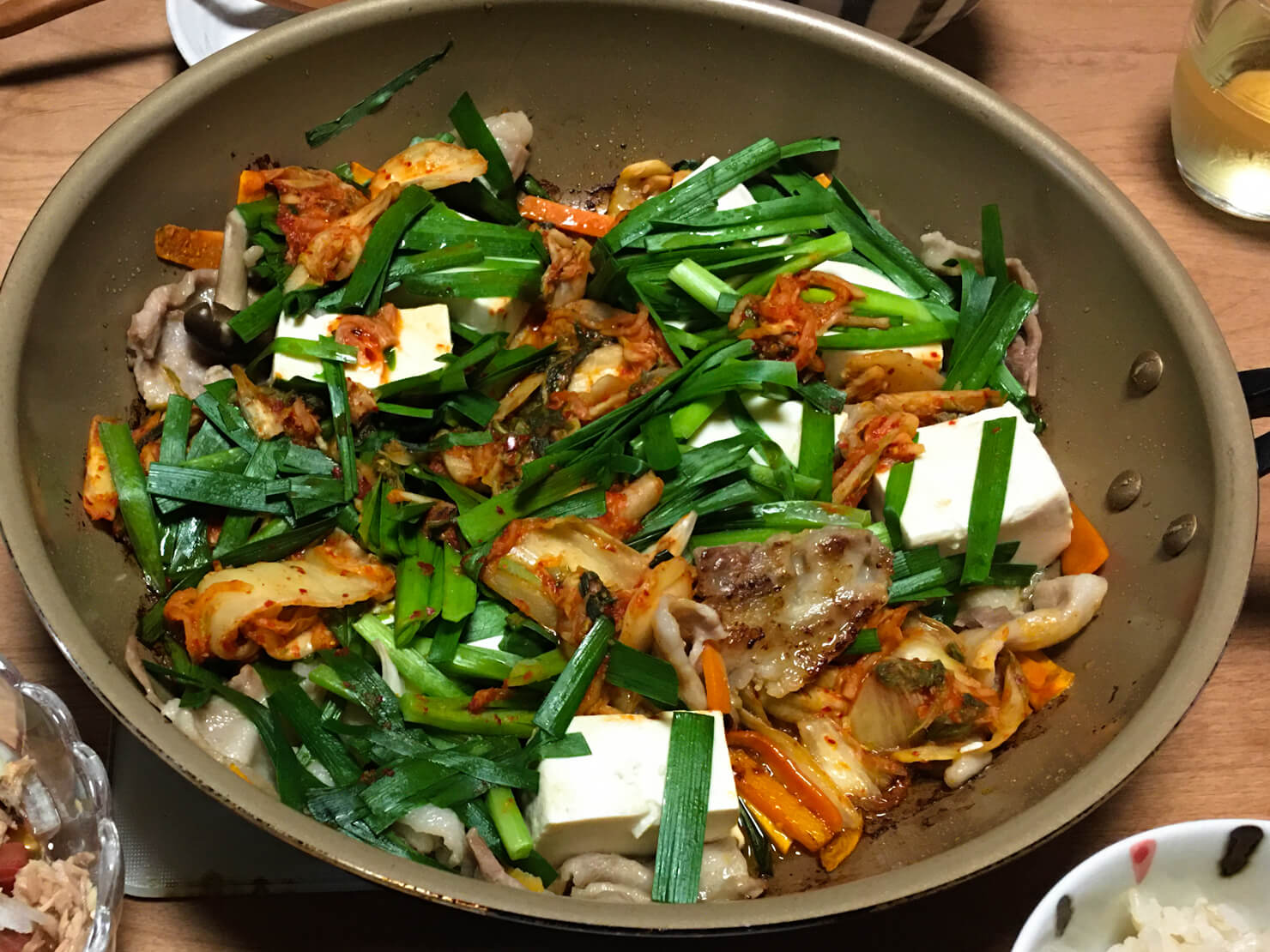 野菜をたっぷり使った夕飯の人気おかず！かんたんレシピ19選を紹介暮らしのクリップ