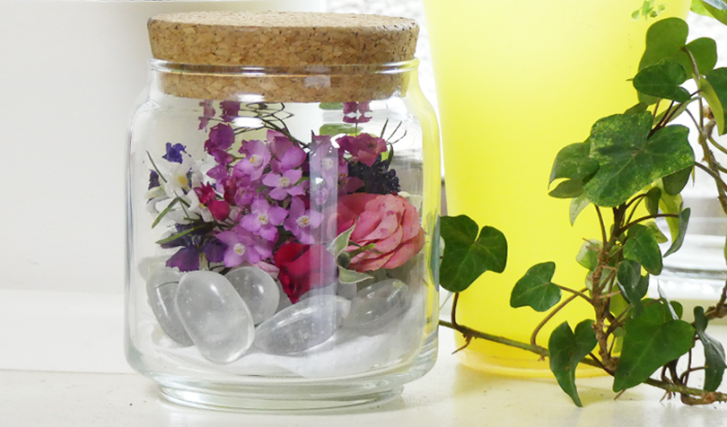 ドライフラワーの飾り方アイデアまとめ！百均アイテムや花瓶でおしゃれにPrettyOnline