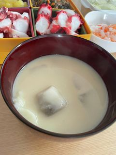 シンプルな関西風お雑煮