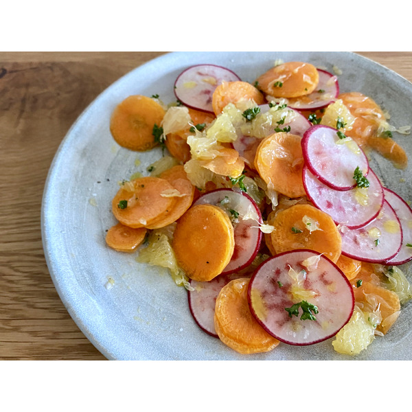 葉っぱも食べよう！ラディッシュのツナ豆腐サラダ坂ノ途中100年先もつづく、農業を