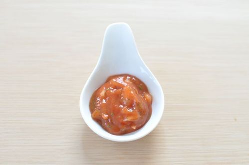 ピザソースの代用に、ケチャップとバジルで簡単ピザトーストのレシピ - 主婦のたまごの台所