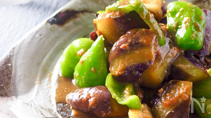 ナスとピーマンの油味噌炒め 豚肉と玉ねぎ入り