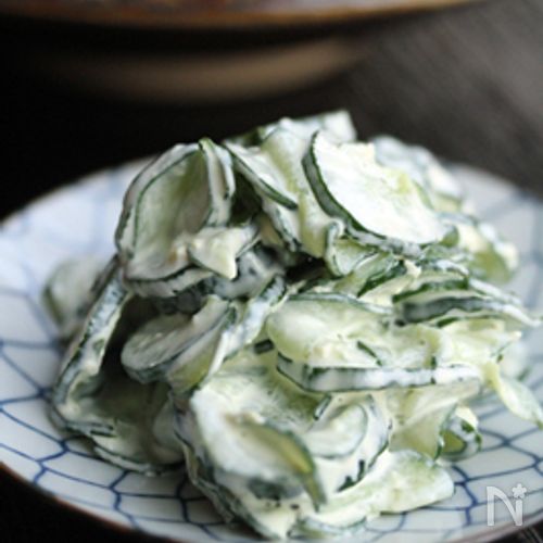 きゅうりとにんじんのマヨネーズサラダ