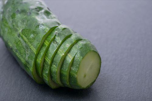 きゅうりに白カビが！この保存法だけはやっちゃダメ！ちなみにまだ食べれるの？生活知恵袋