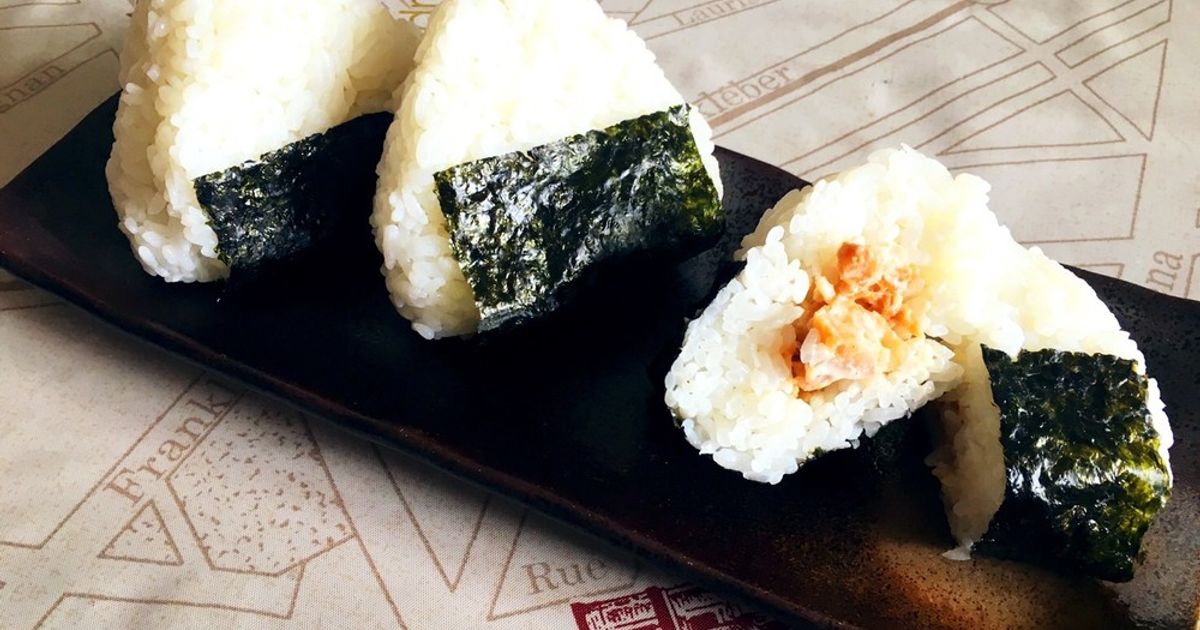 ω` ﾉ “ 4月新商品 ” のお知らせ✨唐揚げマヨネーズ 140円 税込お子様にも大人の方にも人気の🍙✨ ※下記2商品は4月中旬から販売開始予定ハラミ 鮭248円 税込いか昆布 172円 税込ぜひ食べてね👍✨ シェアお願いします🍀