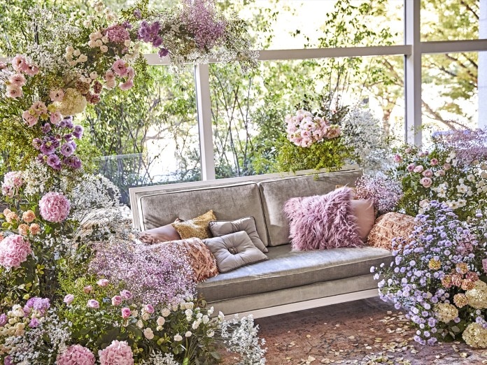 高砂装花 特大 レストランウェディング ２次会 テーブル メイン ふんわり 韓国 メインテーブル装花 結婚式 会場装花トキハナ