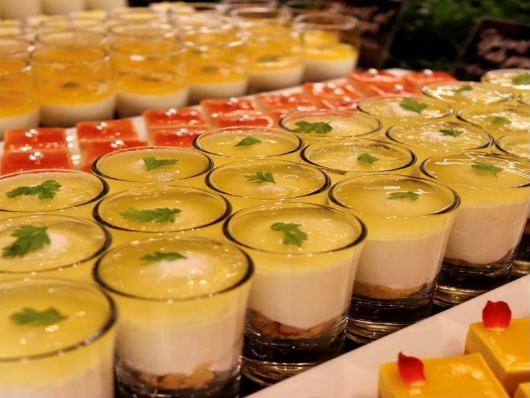 7・8月限定 18種類の出来立てジェラートが食べられる焼肉店 プレミアムカルビ株式会社神戸物産のプレスリリース