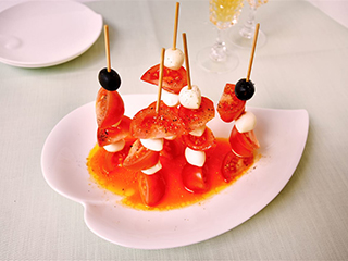 岩下の新生姜のオードブル カプレーゼ ピンチョス クロスティーニ 岩下食品