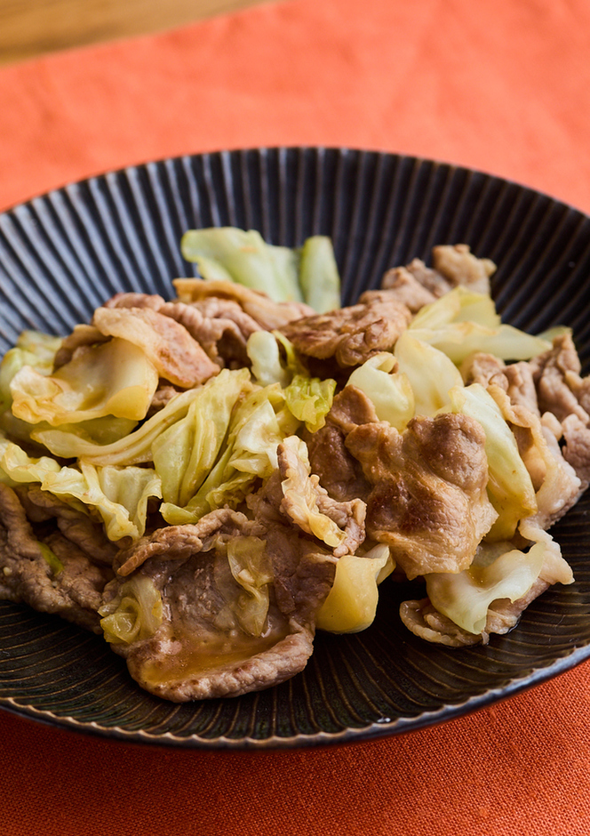 キャベツと豚こまの生姜炒め