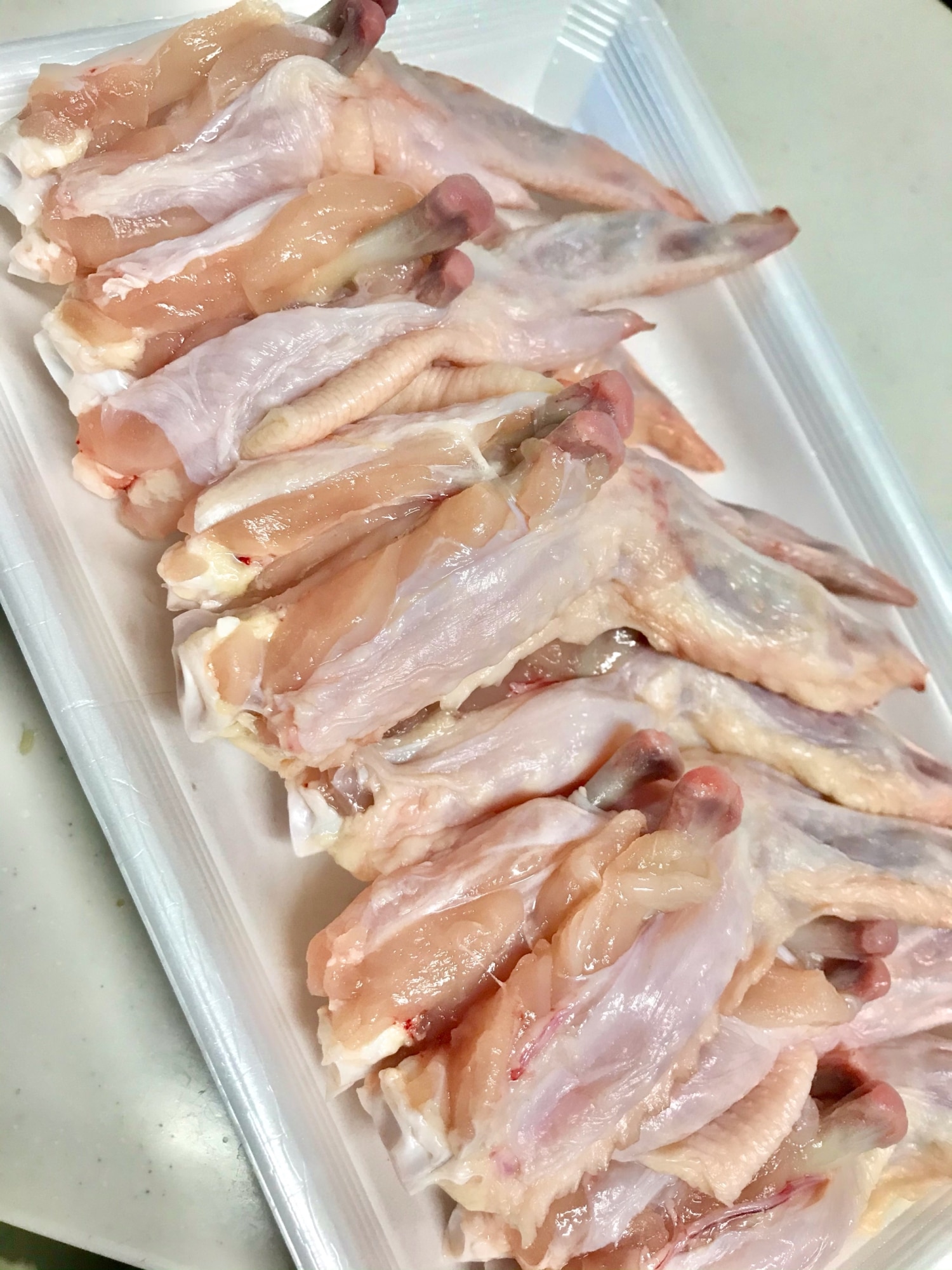 鶏手羽元のホロホロ炊き野菜は煮崩れないけど鶏肉はホロホロ柔らかい骨離れも良い！保存も汎用性も高い節約料理です