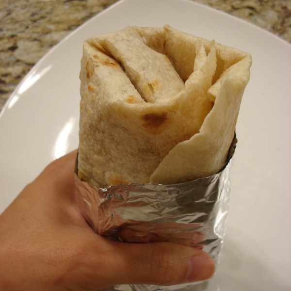 市販のトルティーヤの生地を使って巻かないで包むスタイルが素敵すぎる！ mana- エキスパート - Yahoo!ニュース