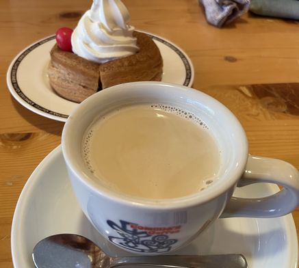 コメダ珈琲店 デザートセットで季節のシロノワール『ミルクノワール』を実食喫茶店・スイーツレビュー- YouTube