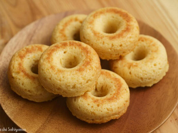 プロ直伝 ふわふわ＆もちもち「手作りドーナツ」レシピ。カスタード入りも紹介♡三越伊勢丹の食メディアFOODIE フーディー