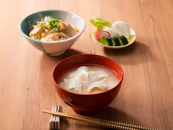 4.5万いいね！話題の白まいたけの使い方も「雪国まいたけ」の社員が絶賛する本当においしいまいたけレシピ 中の人に聞いてみた- レタスクラブ