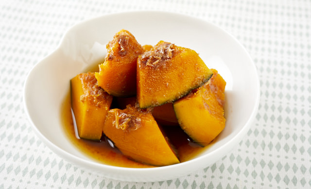 レンジで簡単に！失敗なしの時短煮物♡『かぼちゃの甘辛煮』