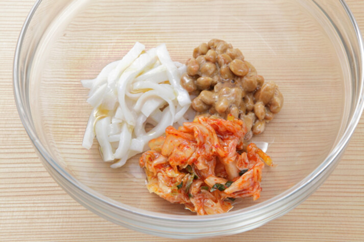 旨辛がたまらない！ 厚揚げの納豆キムチサンドの作り方 おつまみ簡単男飯- YouTube