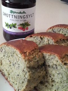 Cook Heart ホットケーキミックス 600g 200g×３袋158円 税込170円・ 今回は、PBのホットケーキミックス、牛乳、卵で ホットケーキを作ってみました！🥞🥛🥚 ・ トッピングには、PBのいちごジャムを！🍓 すべてゲンキーで手に入る商品です！ ・ ホットケーキ