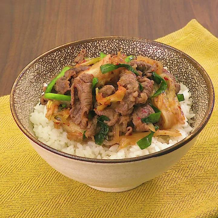 レシピ １０分で作れて大満足♬スタミナ豚玉丼♬ - しにゃごはん blog