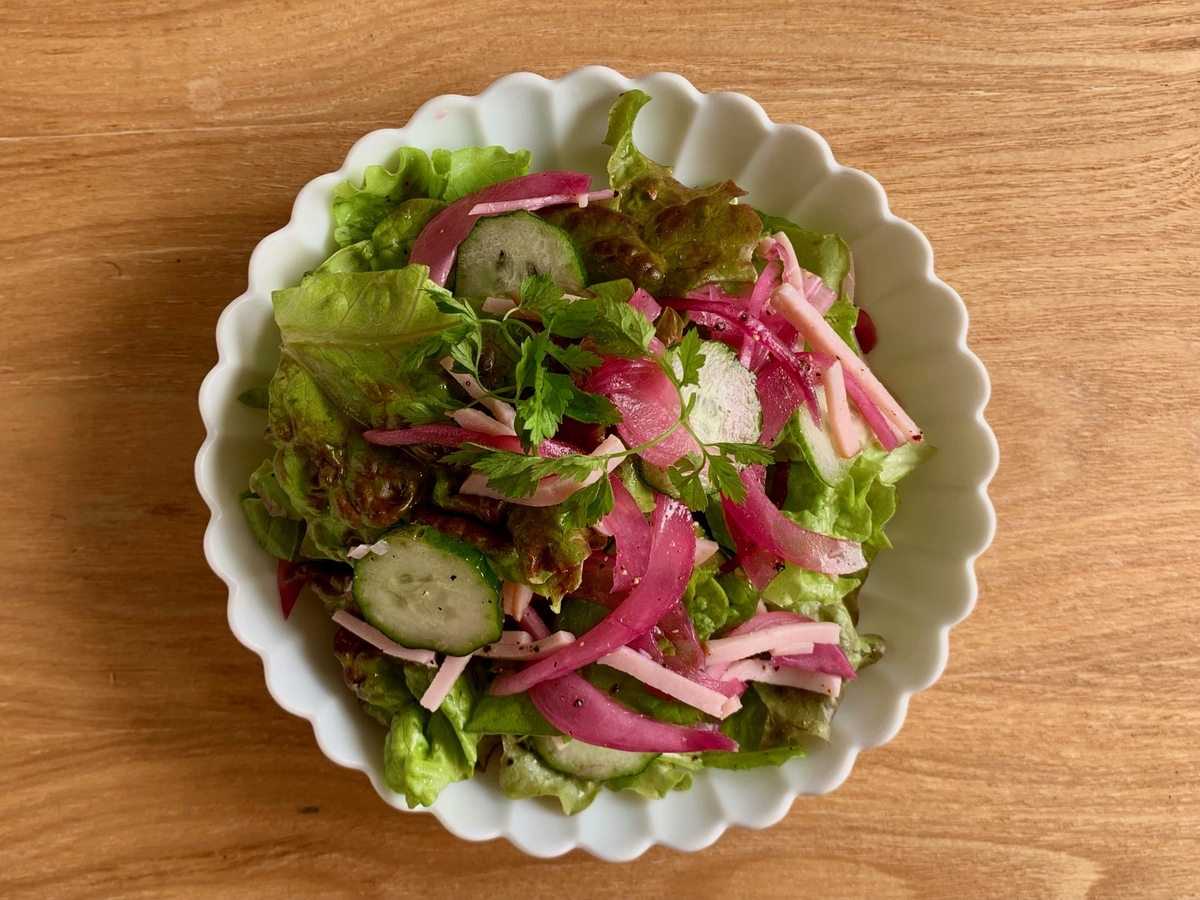 紫玉ねぎと生ハムのマリネ