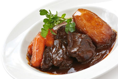 ビーフシチュー味が薄い！水っぽい！を改善する調味料を紹介知るを掘り下げ