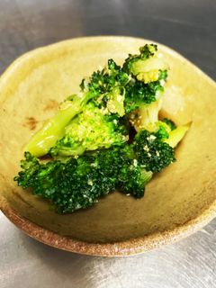 おつまみにぴったり！ ブロッコリーのツナあえ