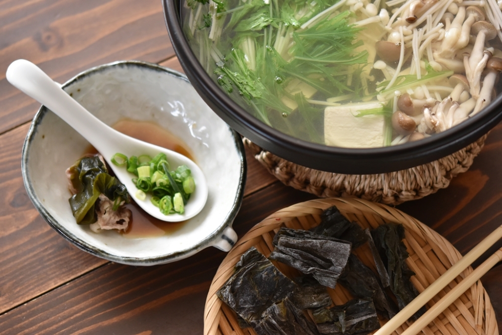 楽天市場 送料無料！ お試し日高早煮昆布 北海道産 昆布 こんぶ 切り出し昆布 50g 出汁昆布 国産 切り出し昆布 カットタイプ 使い切りタイプ煮物 みそ汁 煮付け しゃぶしゃぶ出汁 だしの素 : eatandgohokkaido楽天市場店