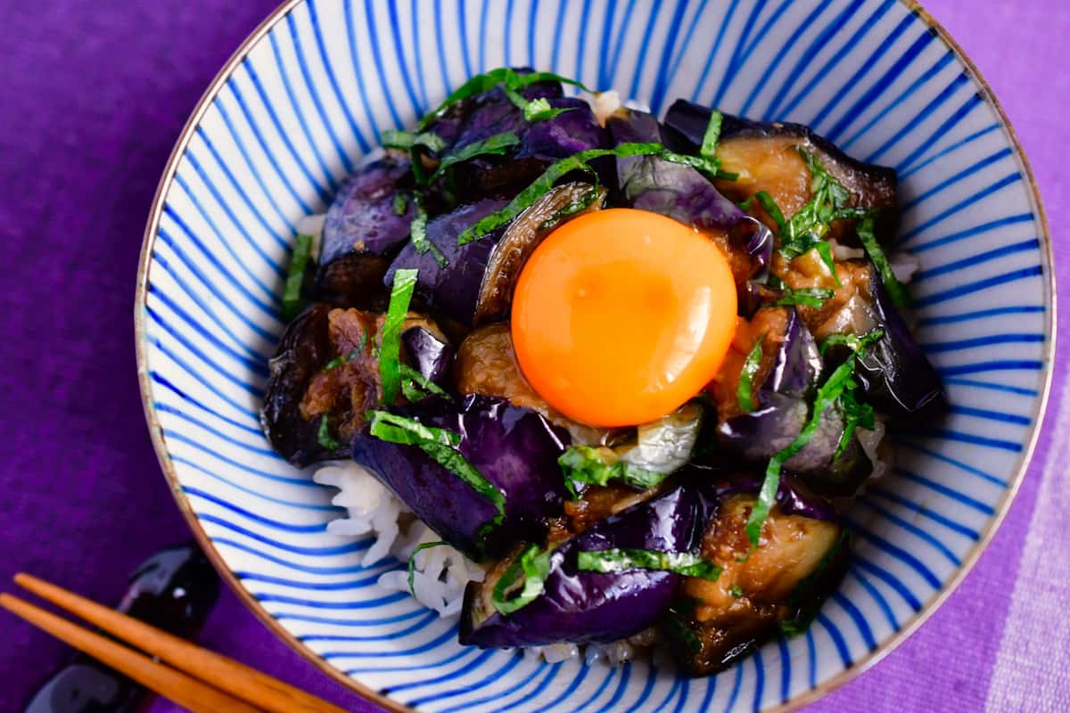 レンジで簡単！冷凍なすで作る「なすの煮びたし」のレシピセブンプレミアム公式