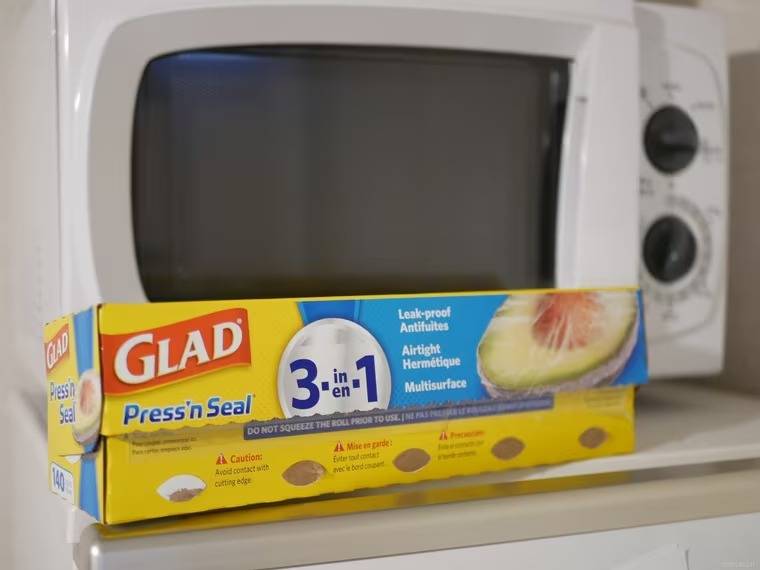 Amazon.co.jp: コストコ プレスンシール ラップ 密着ラップ 食品保存 キッチンラップ 電子レンジ対応 冷凍保存 BPAフリー 多用途30cm 43.4m 3個 セット Awake : ドラッグストア