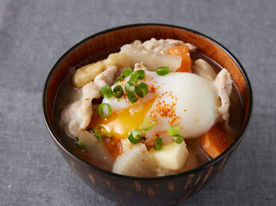 「寒い日は豚汁であったか！」具だくさんレシピやお供にぴったりのメニューをご紹介クラシル